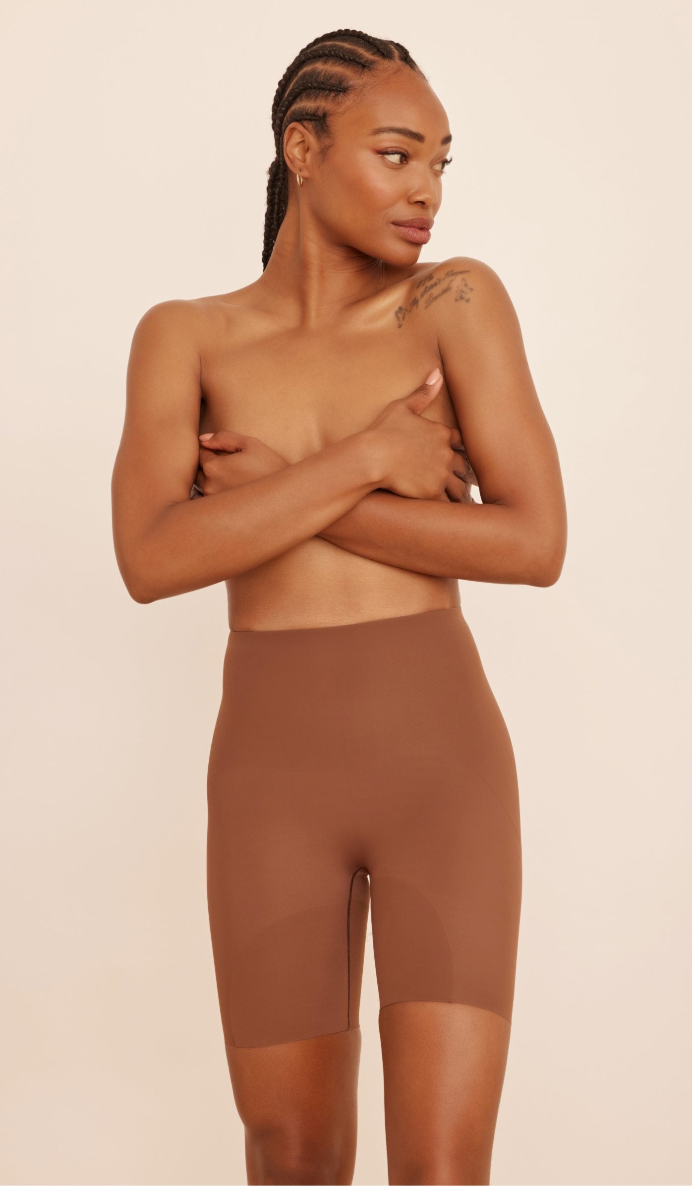 SCULPTING BIKER SHORTS - CHOCOLATE