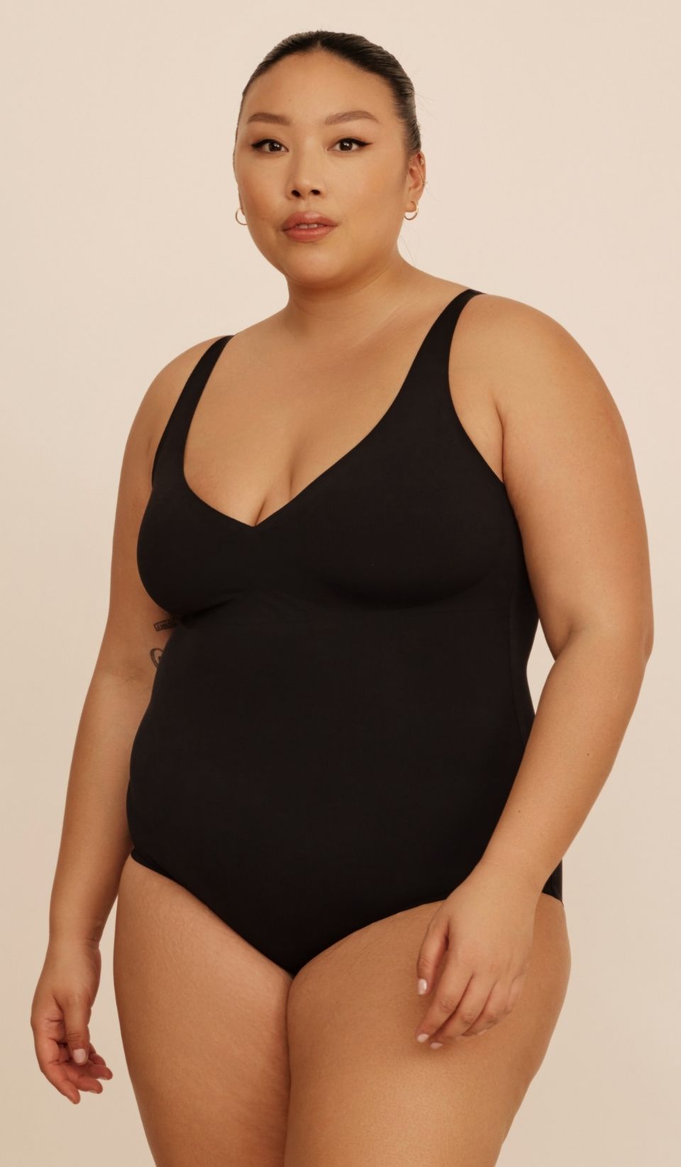 Black Shaping Bodysuit - LIGHT - Detail