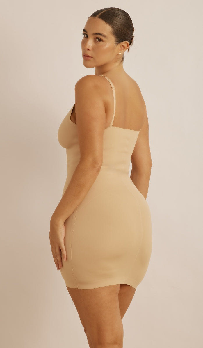 Sculpting Dress - Powder