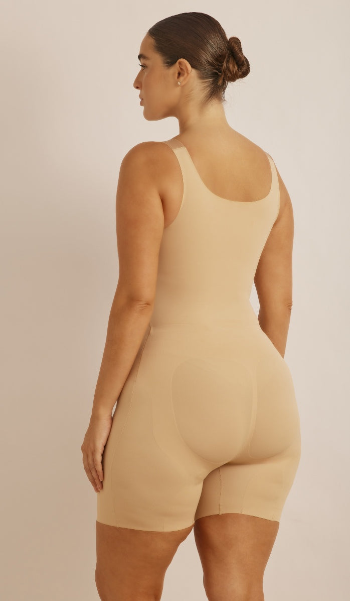Sculpting Bodysuit Wide Straps - Powder