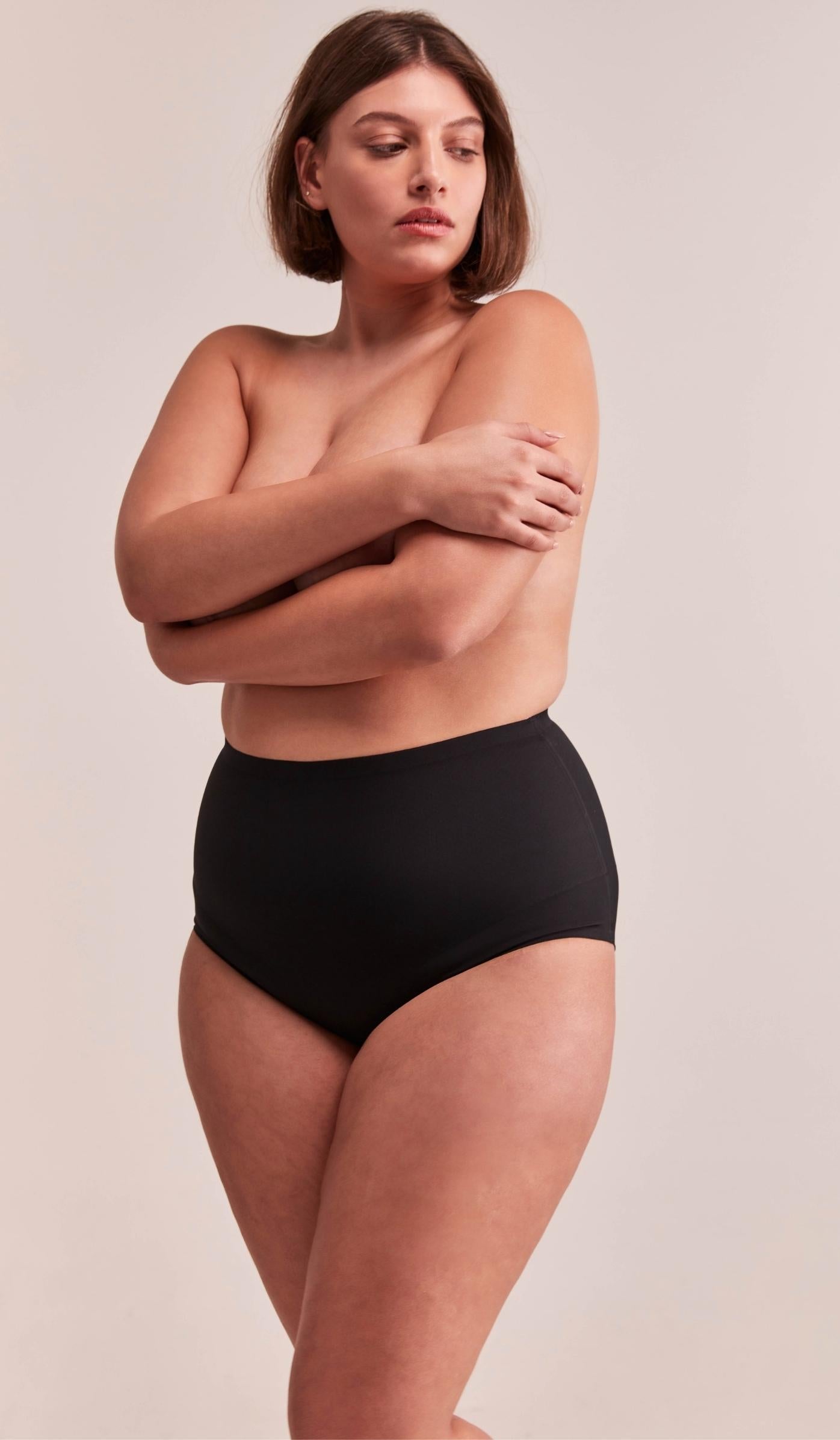 HIGH CUT PANTIES - BLACK