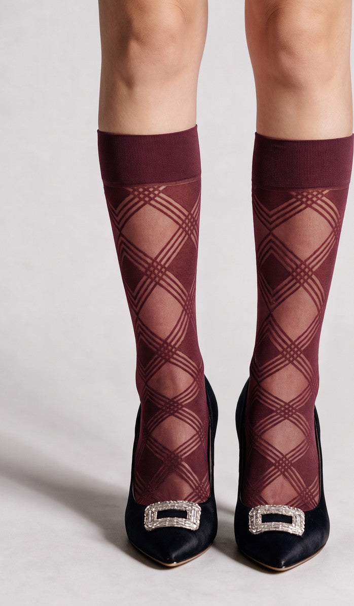 Endless Diamond Knee-High Socks - Wine