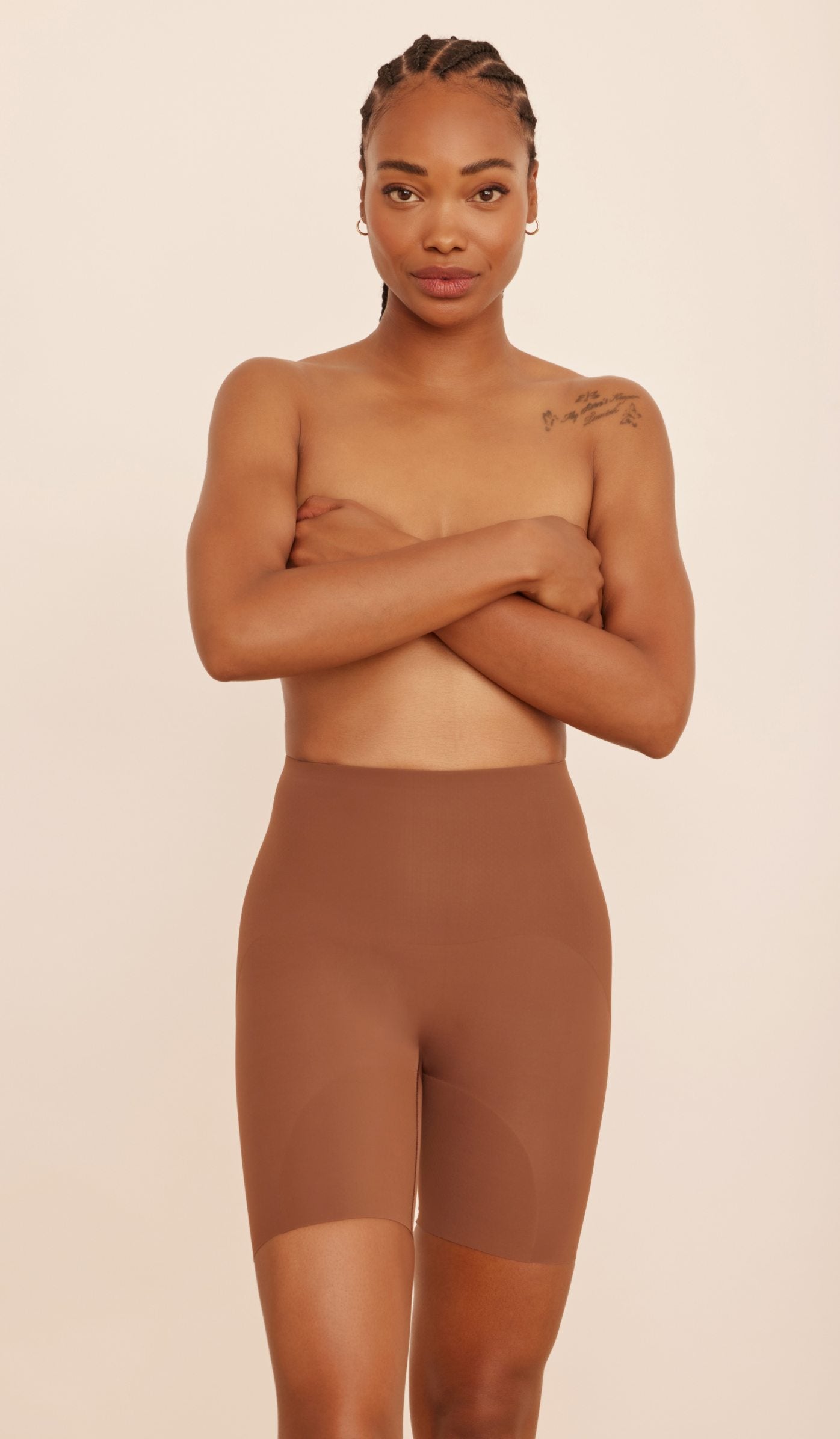 SCULPTING BIKER SHORTS - CHOCOLATE