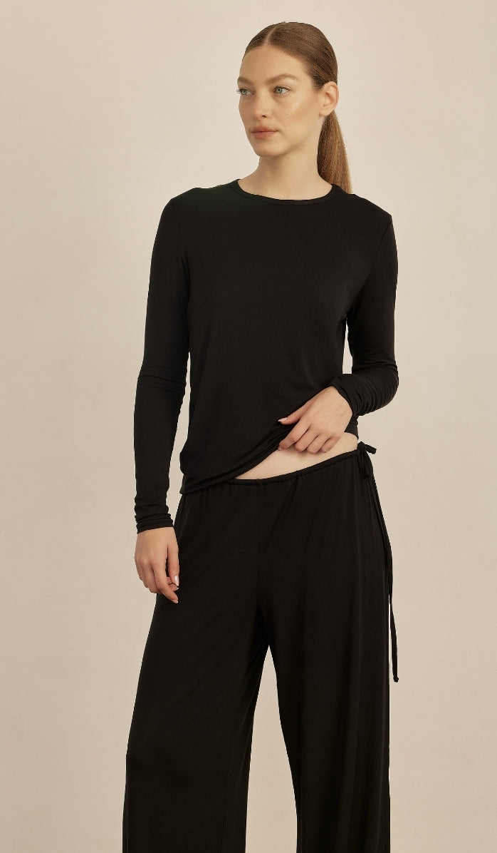 BUTTER SOFT RIB - Black T-shirt & lounge pants set