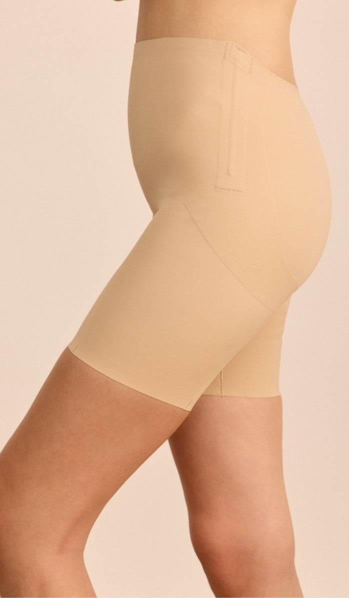 LOW-BACK SCULPTING SHORTS - POWDER