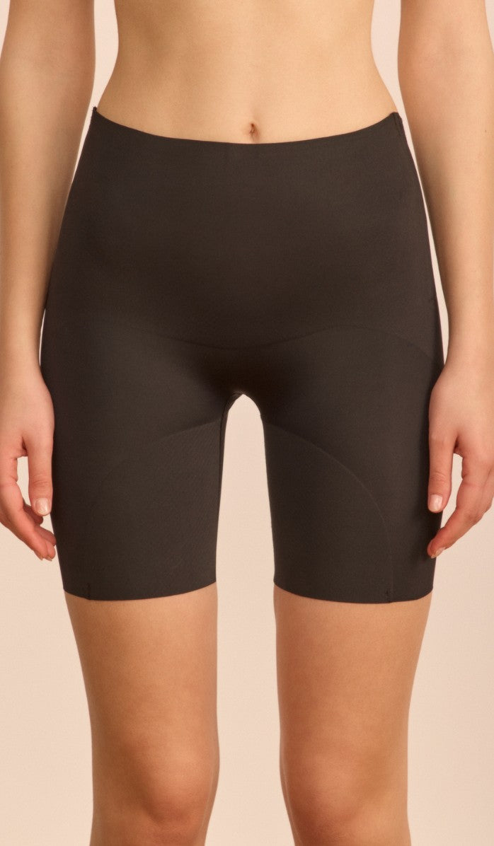 LOW-BACK SCULPTING SHORTS - BLACK