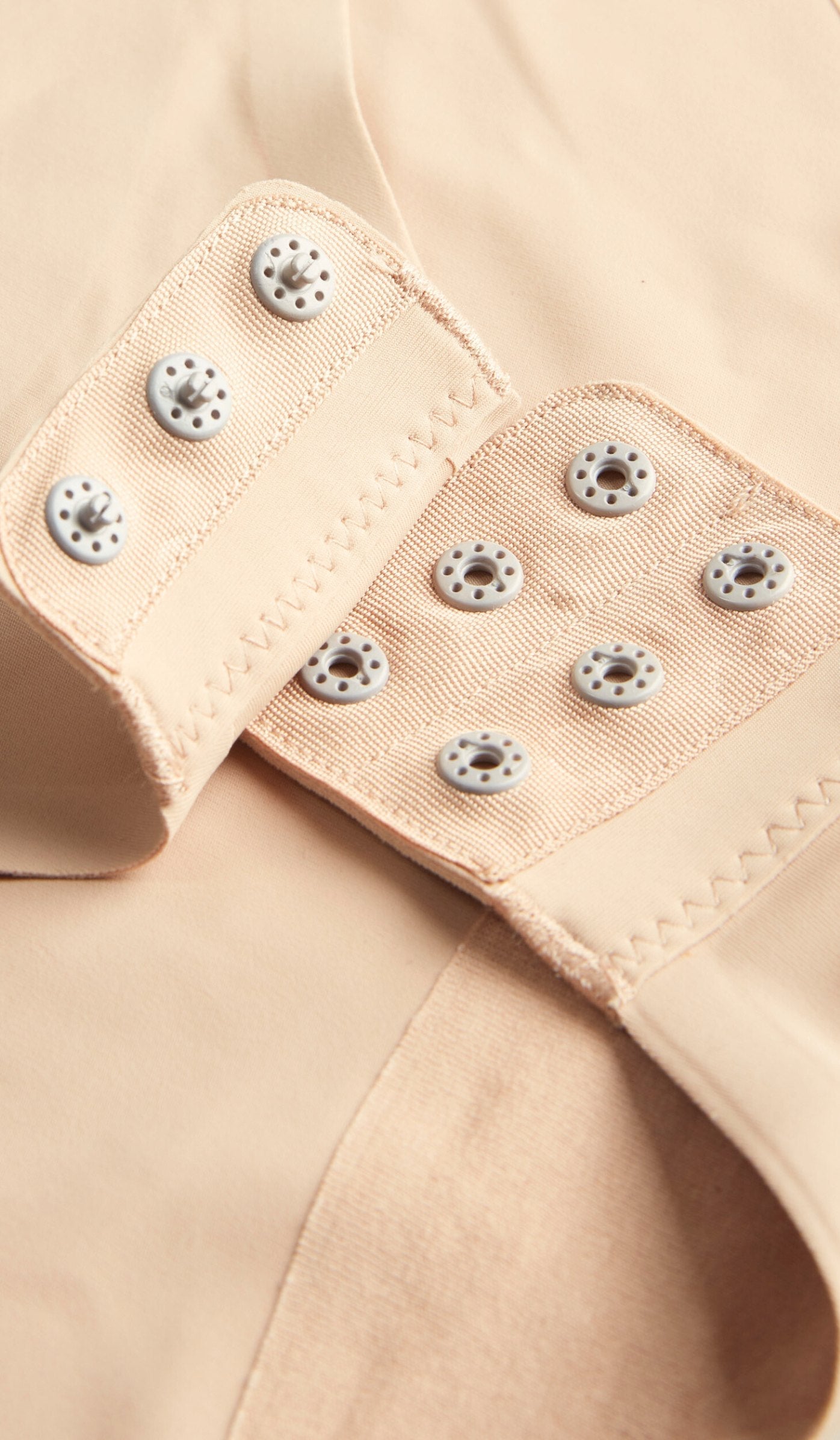 Sculpting Bodysuit - Powder