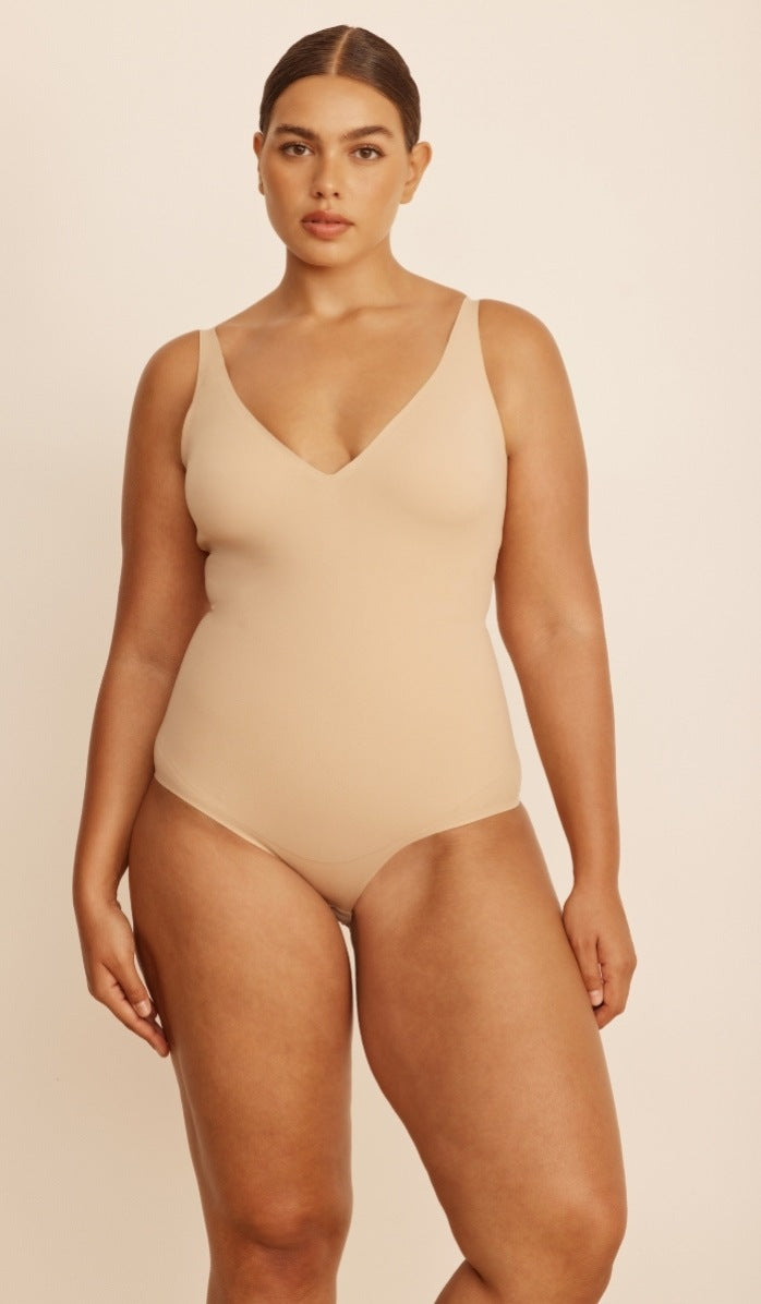 SCULPTING THONG BODYSUIT - POWDER