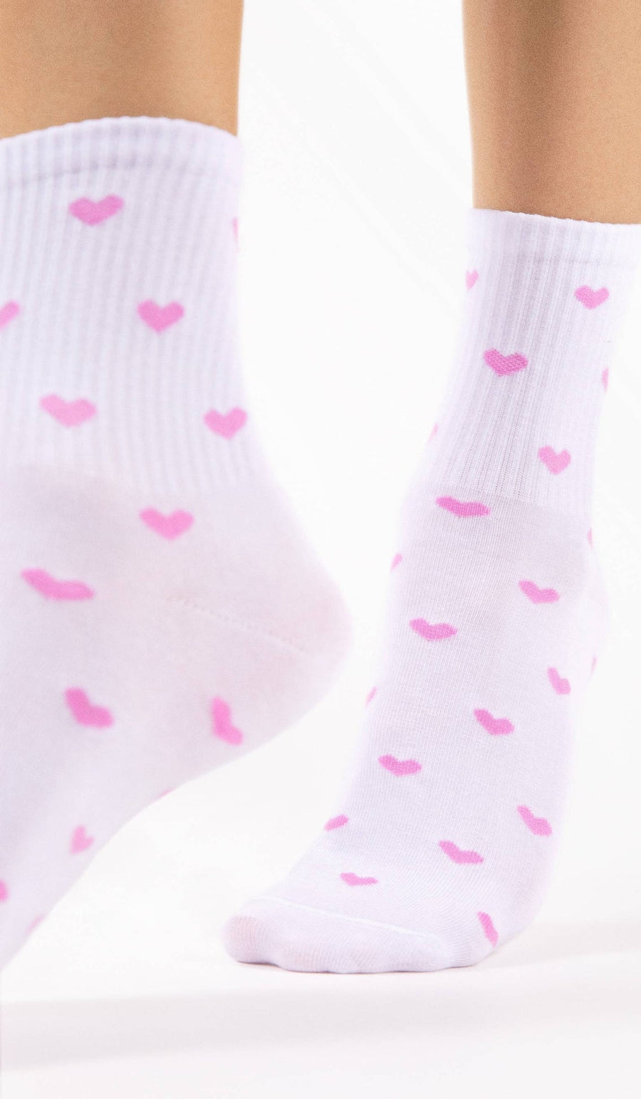 WOMEN'S COTTON SOCKS - HEARTS WHITE